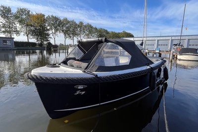 Maxima 600 Tender 