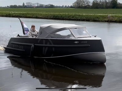 Van Vossen Tender 600 Sport - JB68 (ter bemiddeling)