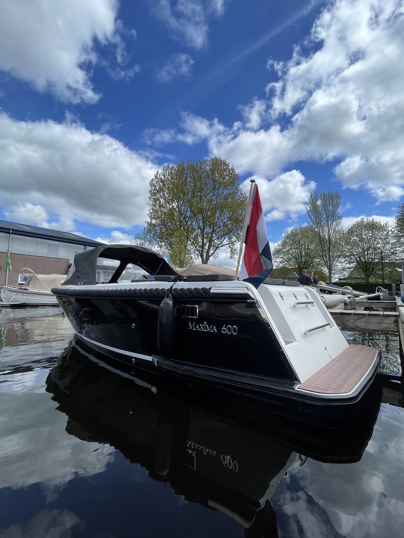 Te koop: VERKOCHT - Maxima 600 Tender - Subliem (ter bemiddeling)